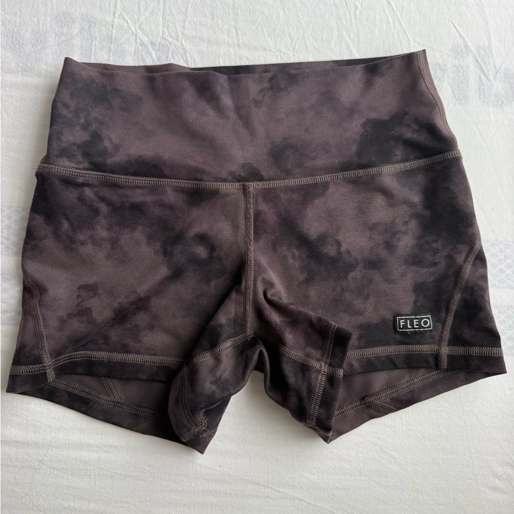 FLEO Women's Charcoal Tie-Dye Athletic Shorts